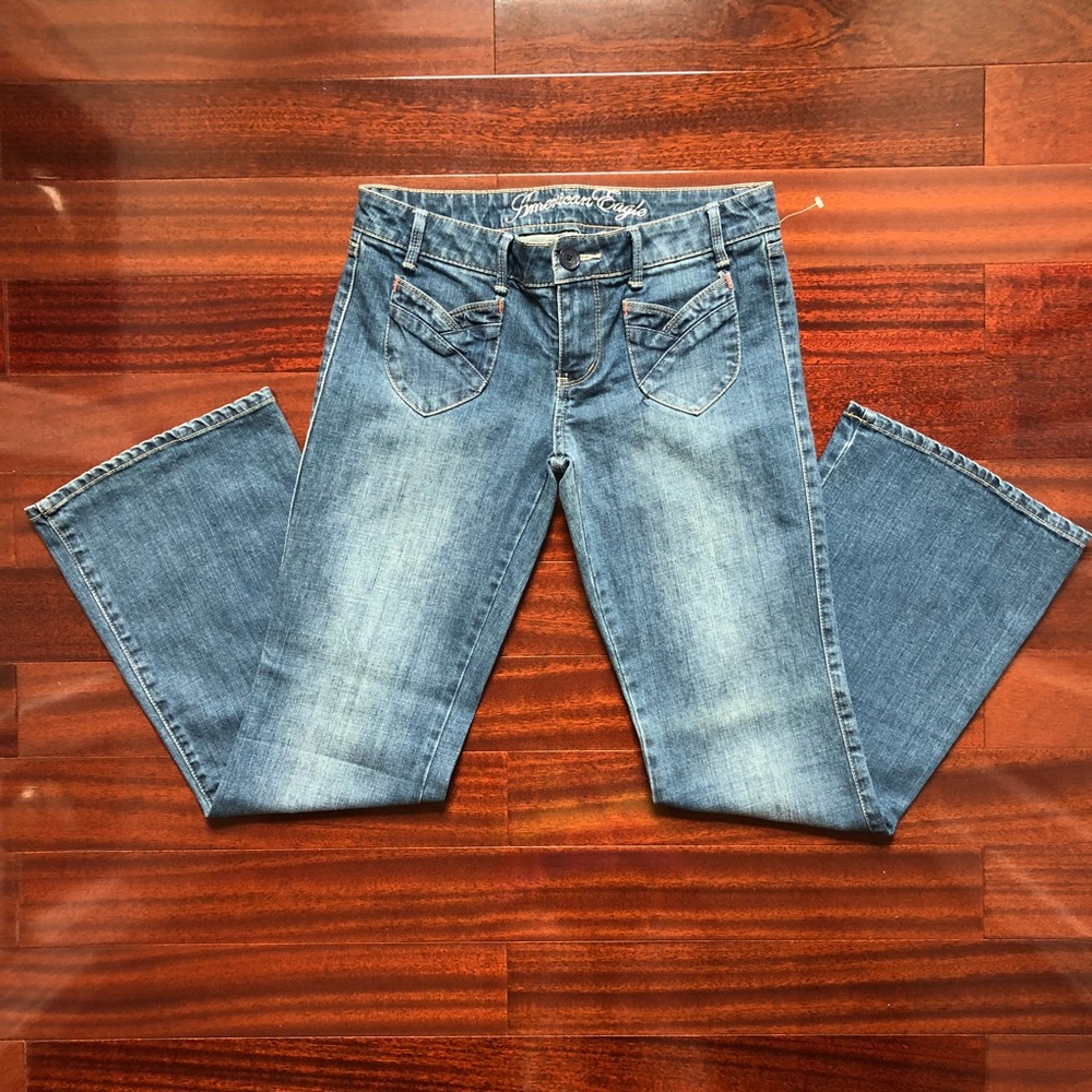 American Eagle tulip-pocket flare jeans, 4 short